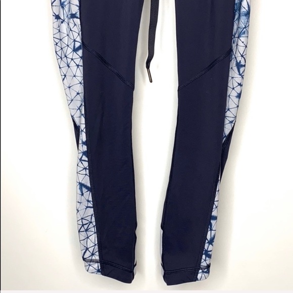 Lululemon Retreat 7/8 Leggings Size 0 - Picture 6 of 8